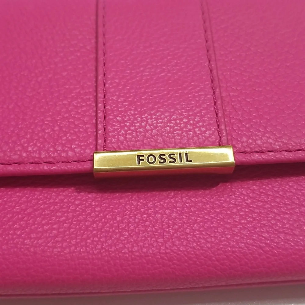 Fossil wallet - Picture 1 of 7